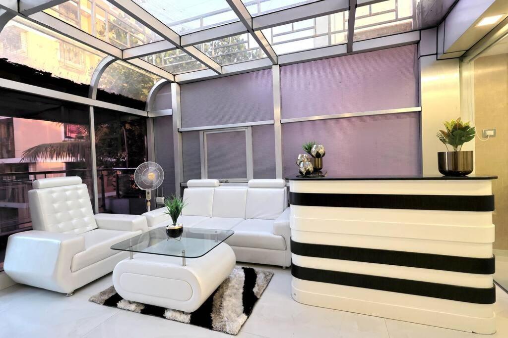 Borivali 4 Bedroom - Gagal Villa *