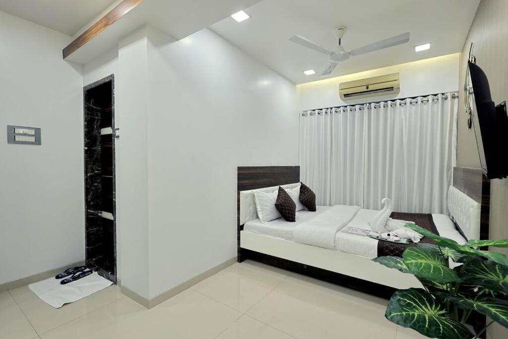 Villa Borivali 4 Bedroom - Gagal
