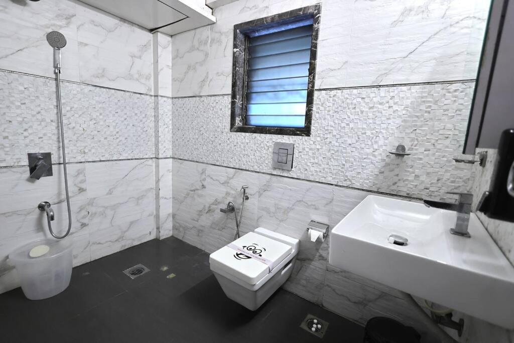 Borivali 4 Bedroom - Gagal * Mumbai