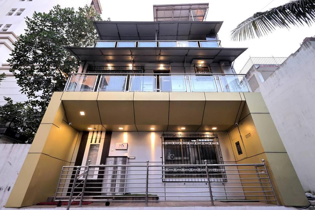 Borivali 4 Bedroom - Gagal
