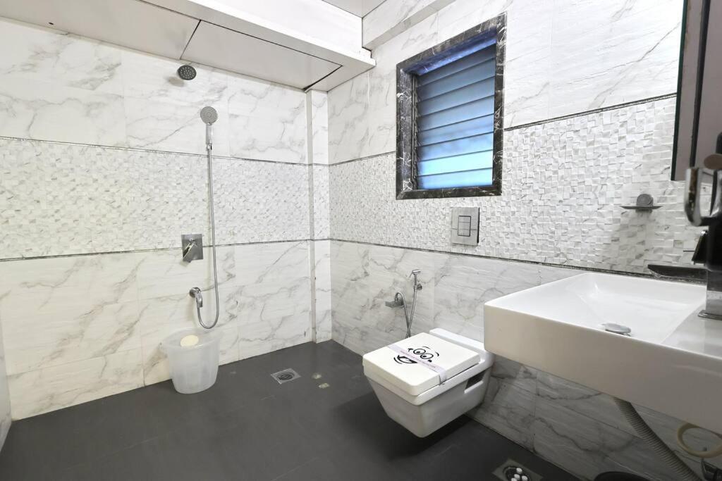 Borivali 4 Bedroom - Gagal Mumbai
