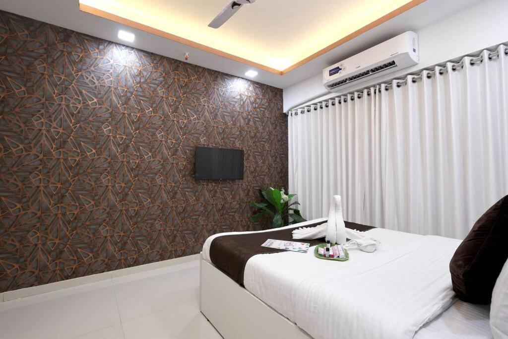 Apartment Iconic 3 Bedroom - Borivali East *