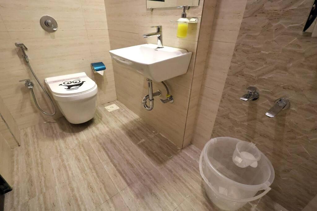 Apartment Iconic 3 Bedroom - Borivali East Mumbai