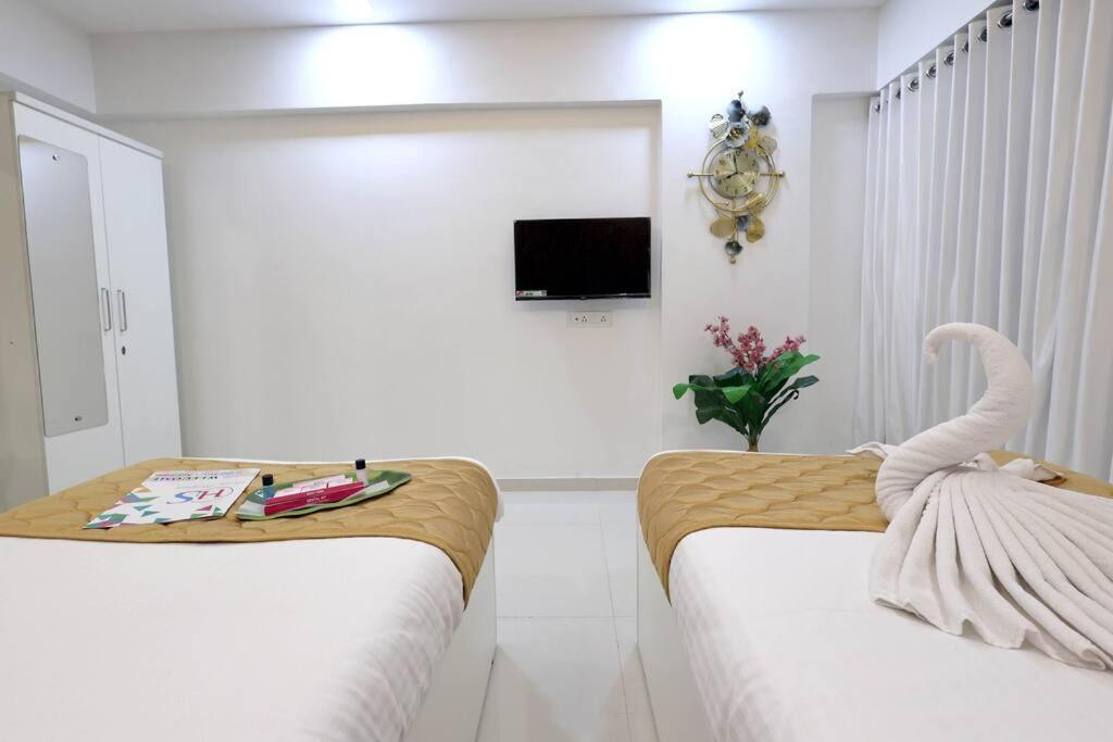 Apartment Iconic 3 Bedroom - Borivali East Mumbai