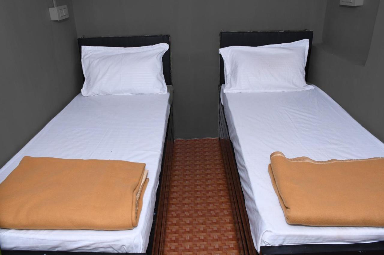 Hangout For Male & Female Marol