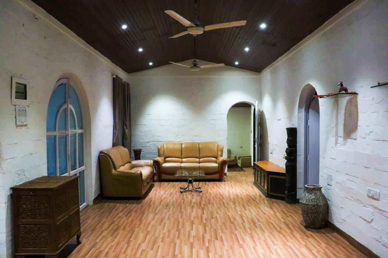 Villa Shraddha Niwas *