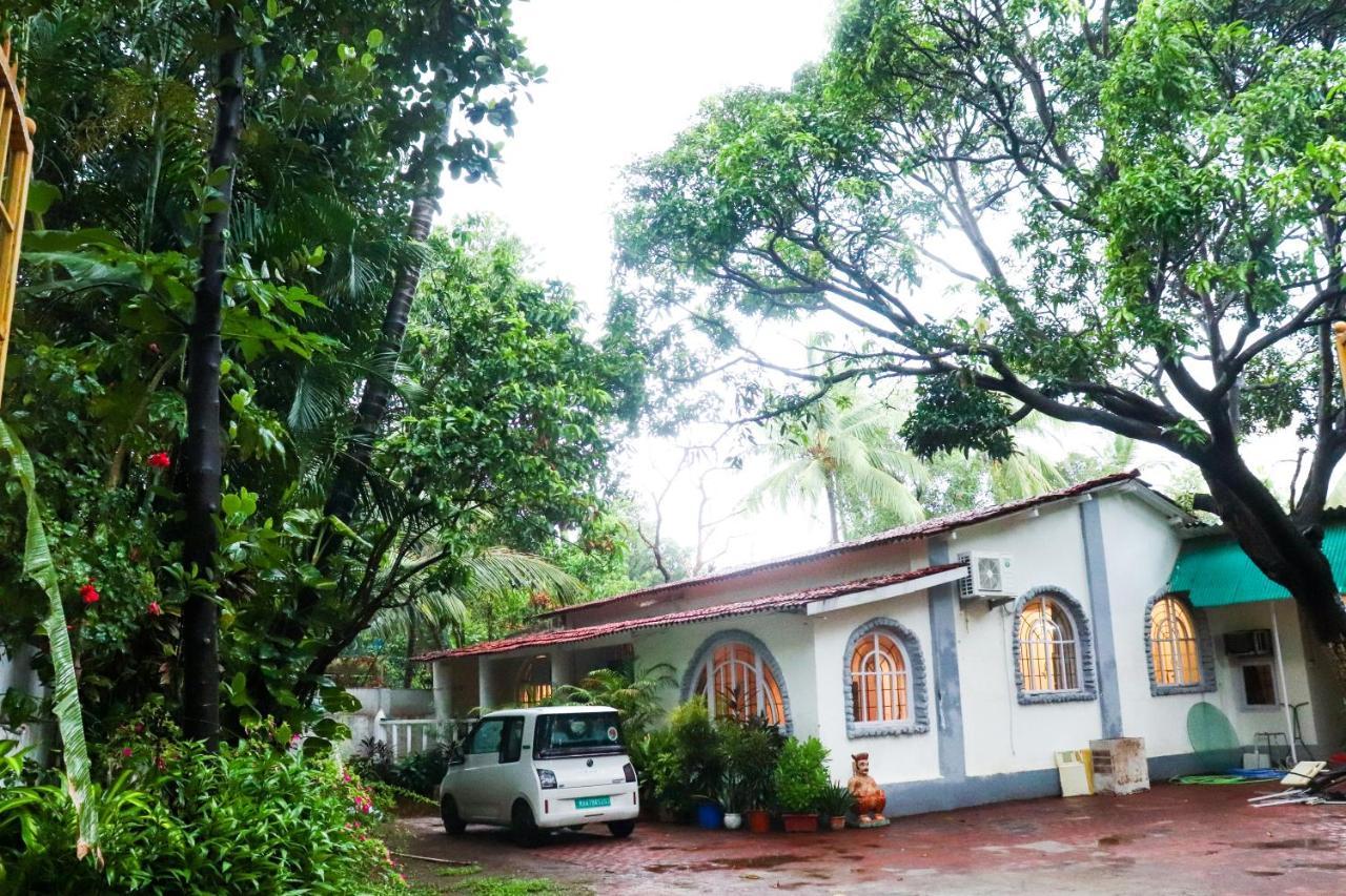 Villa Shraddha Niwas *