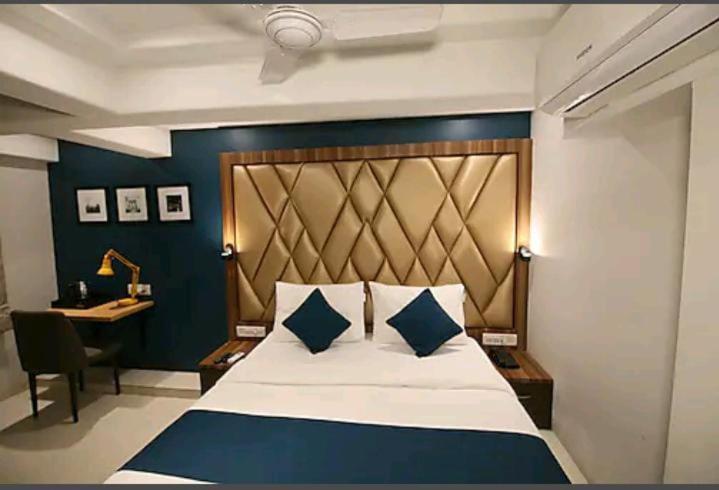 Park Palace Mumbai