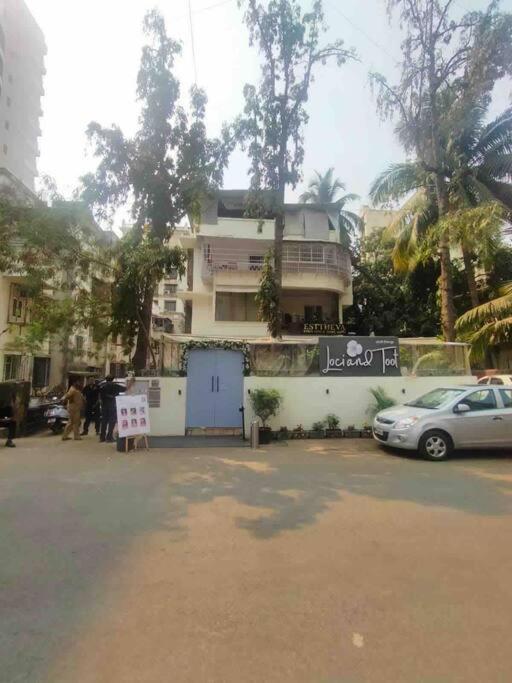 Apartamento Dominos 1 Bhk Apartment, Near Carter Road By Connket Homes Mumbai