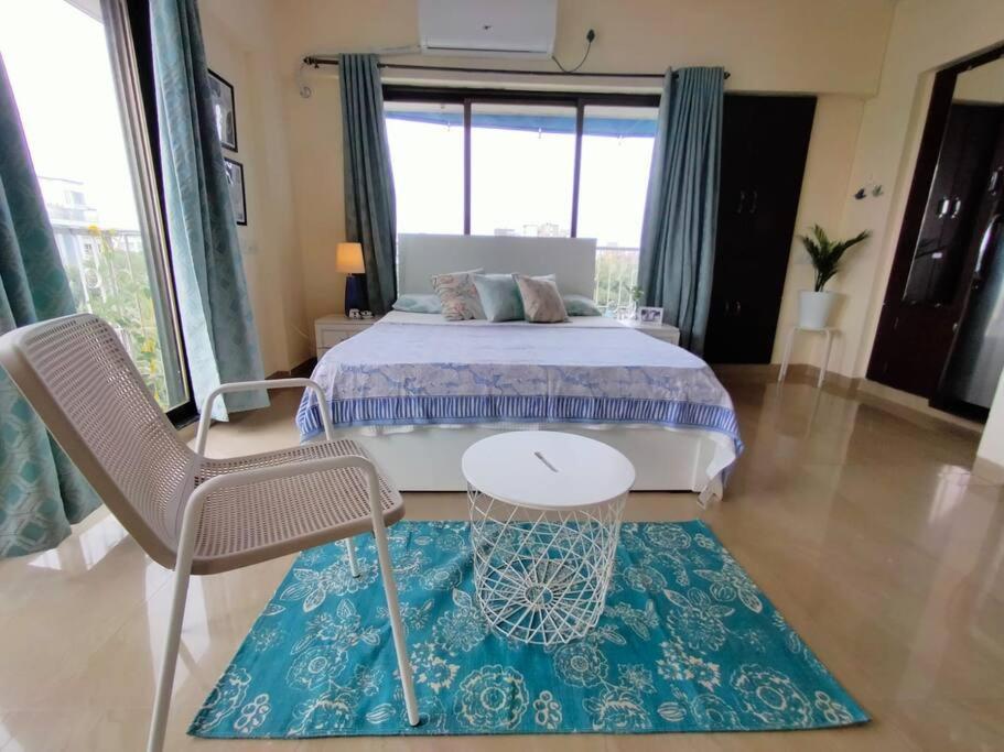 7 - Studio Velankanni Heights, Behaind Nanavati Hospital, Vile Parle By Connekt Homes * Mumbai