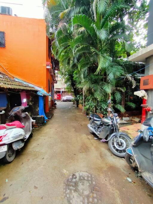7 - Studio Velankanni Heights, Behaind Nanavati Hospital, Vile Parle By Connekt Homes Apartment Mumbai