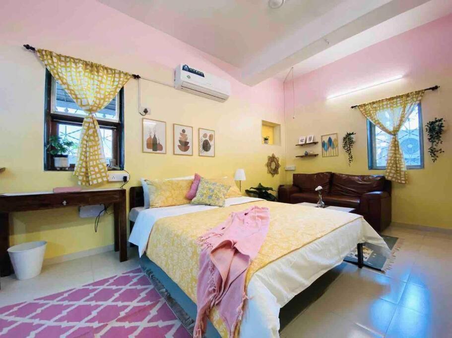 Bandra Lokhandwala House, Near Carter Road, Palli Hill By Connekt Homes Apartment