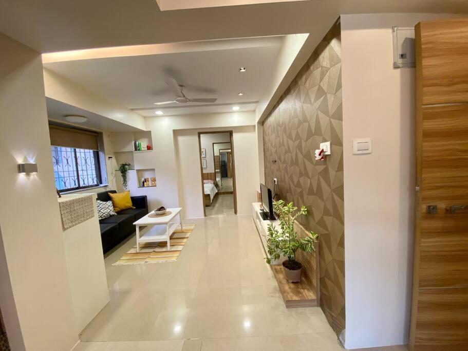 Scarlett 102, Chapel Road By Connekt Homes * Mumbai