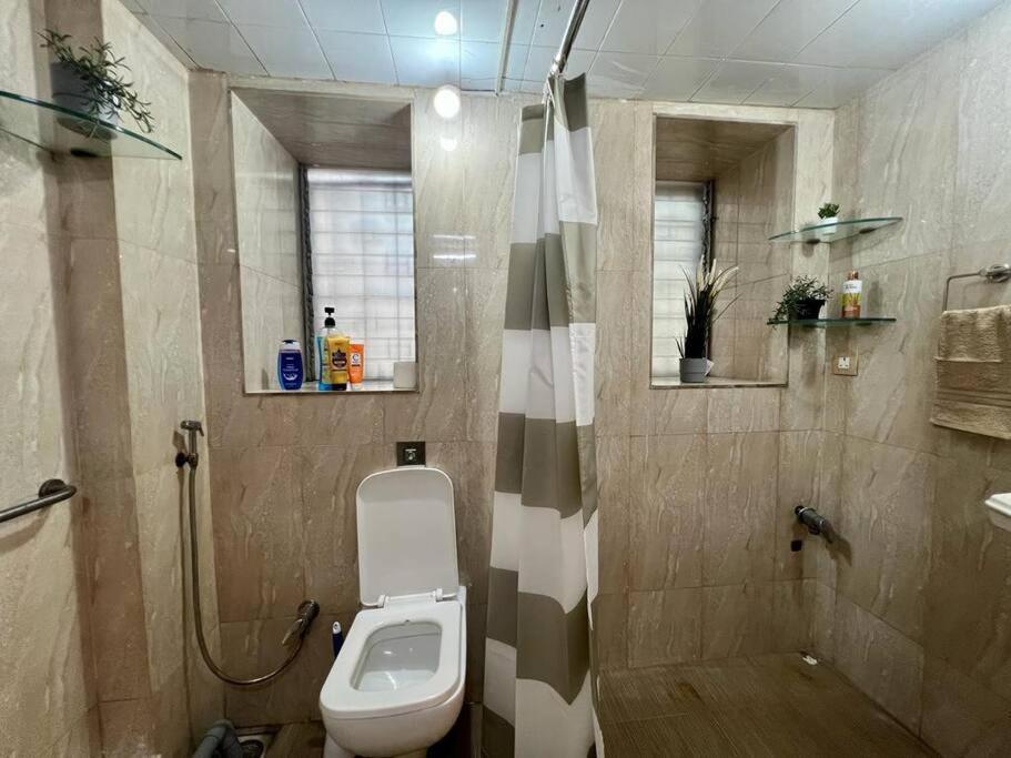 Arora Bhavan 1a, Khar West By Connekt Homes *