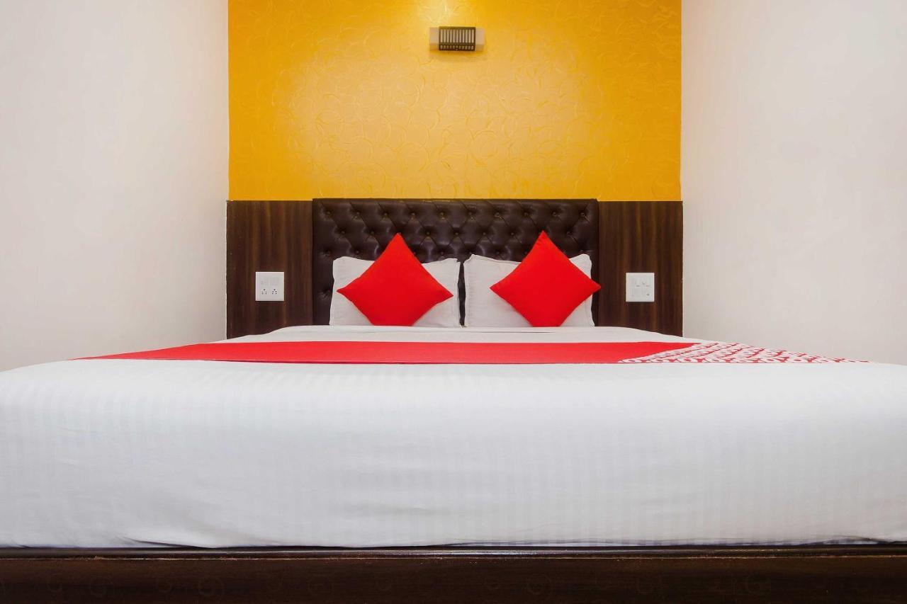 Hotel Fabexpress Bently Palace
