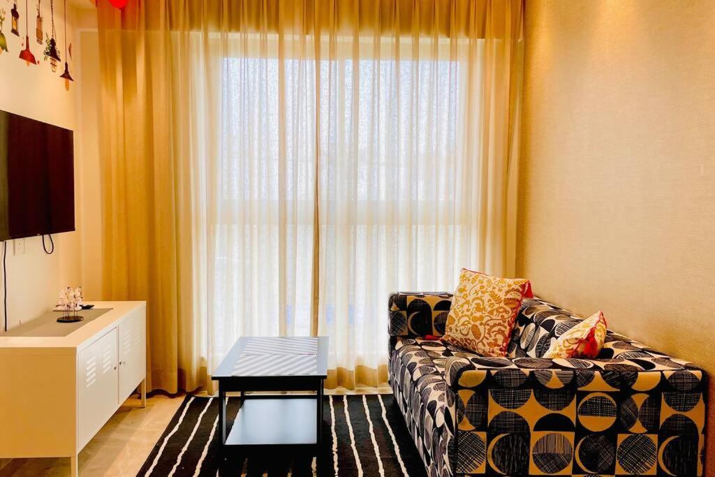 Unique&cozy 1bhk In Hiranandani Powai!