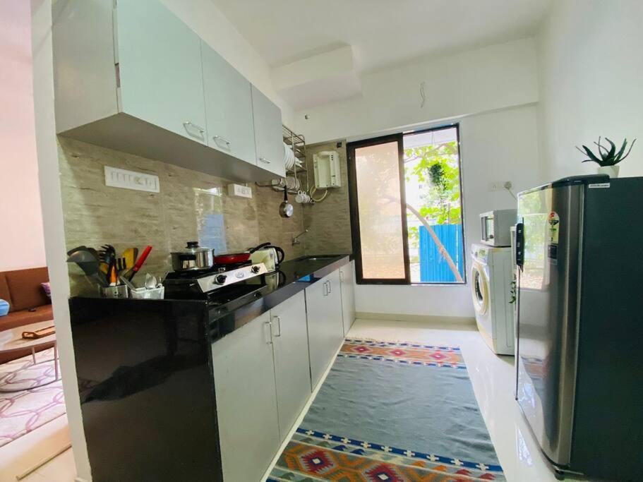 Pali Carters Building 102, 20th Road, Khar West By Connekt Homes Apartment