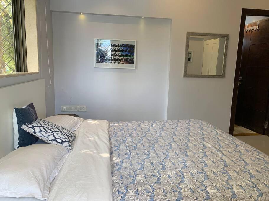 Apartment Sterling 401, Off Carter Road, Bandra West By Connekt Homes