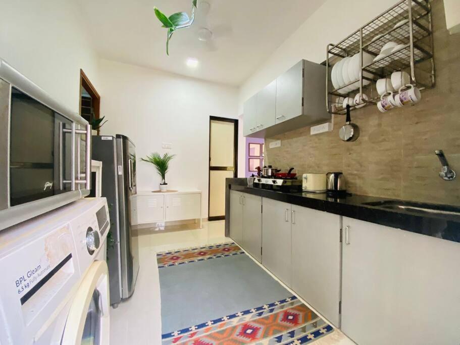 Pali Carters Building 102, 20th Road, Khar West By Connekt Homes *