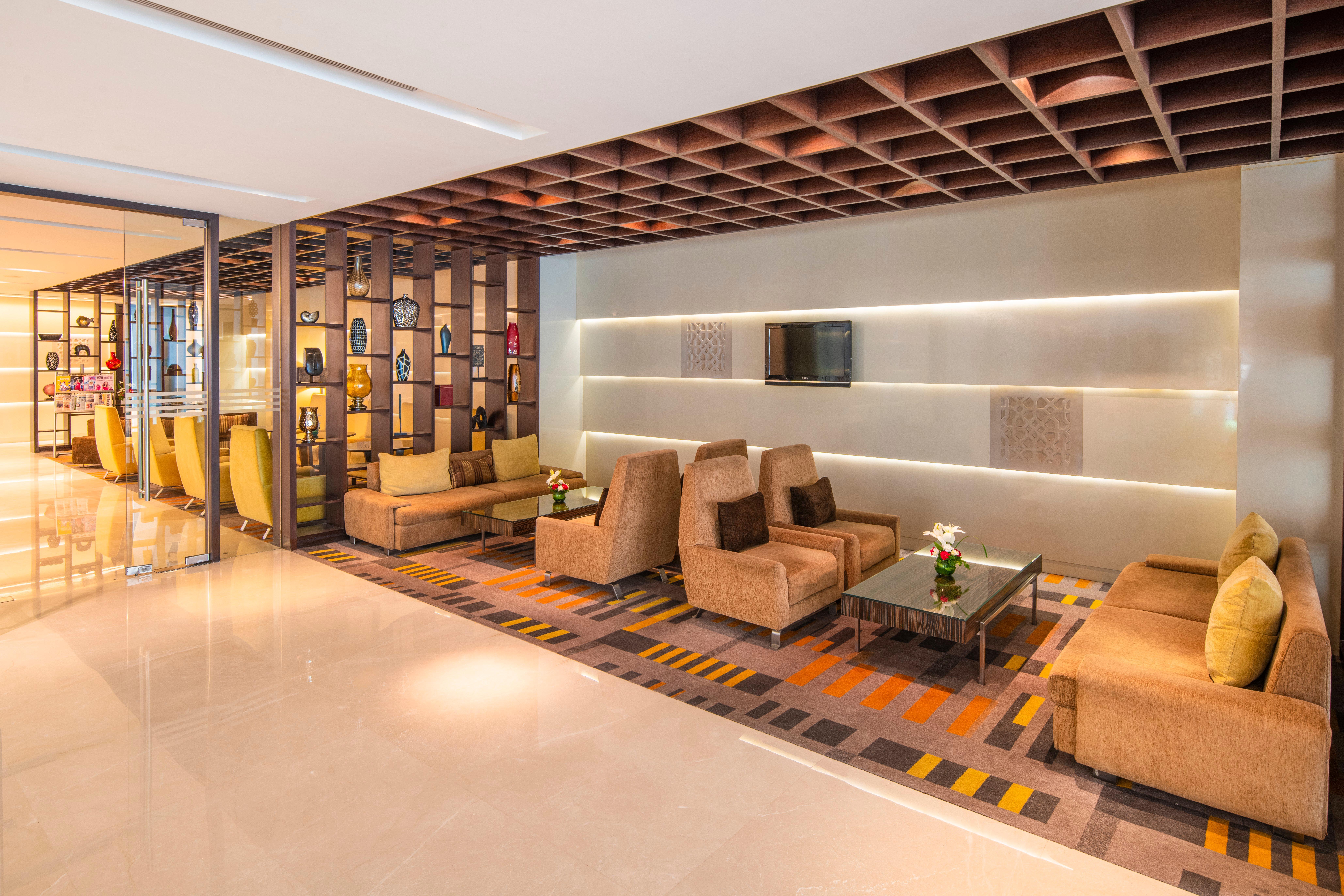 Hotel International Airport By Ihg 5*