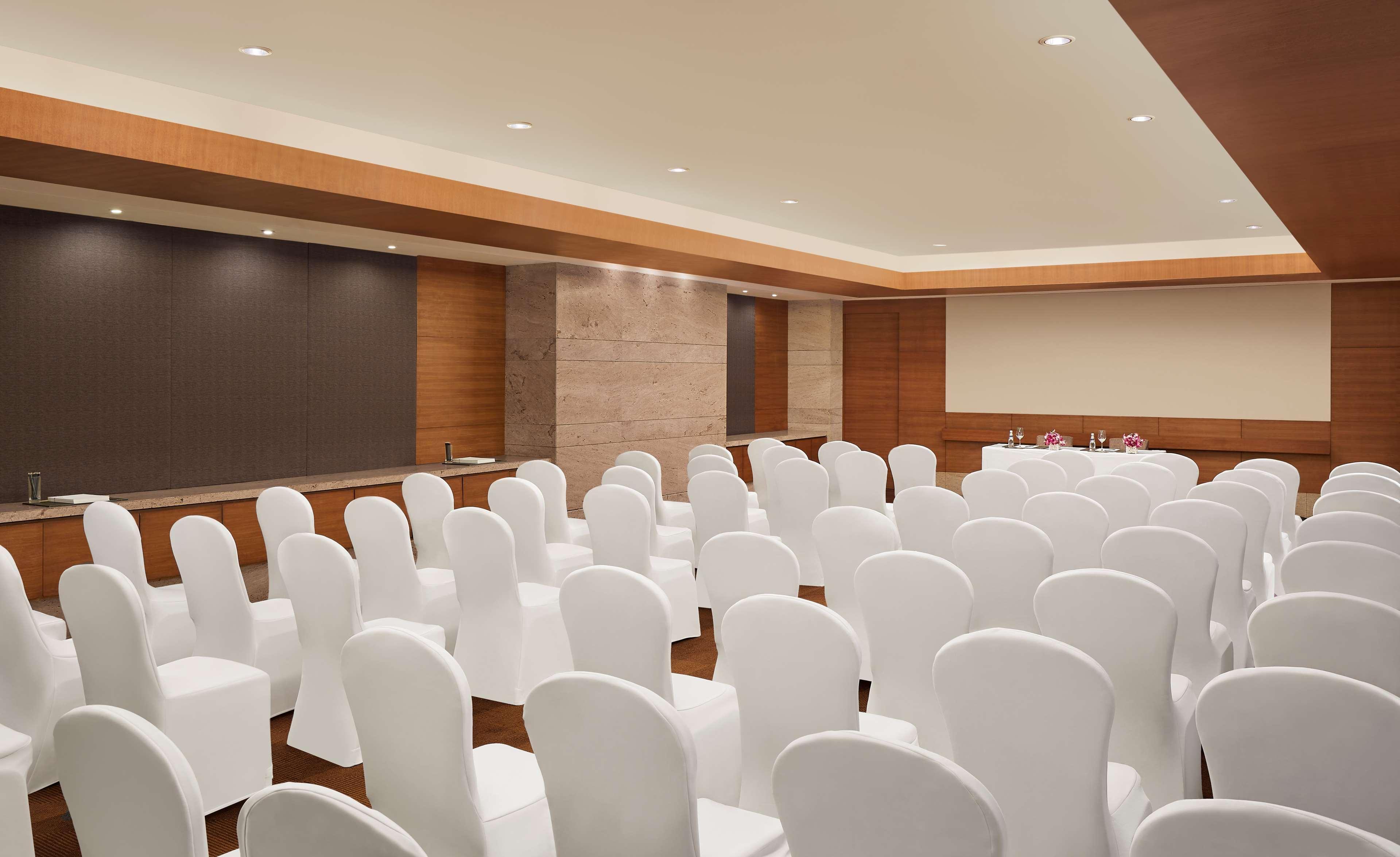 Grand Hyatt And Residences Hotel 5*