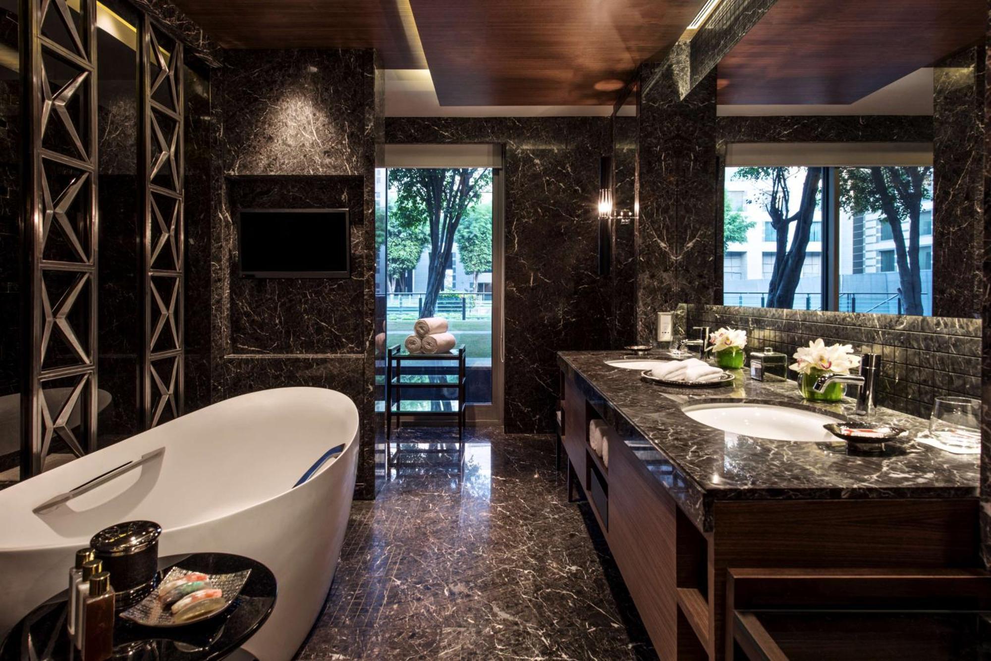 Hotel Grand Hyatt And Residences Mumbai