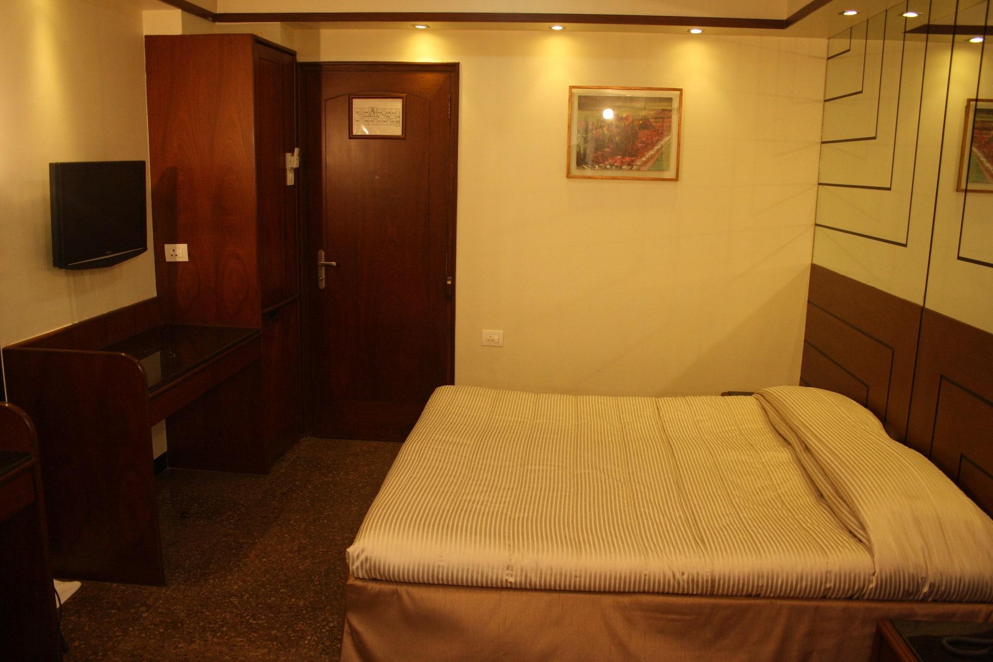 Hotel Karl Residency 3*