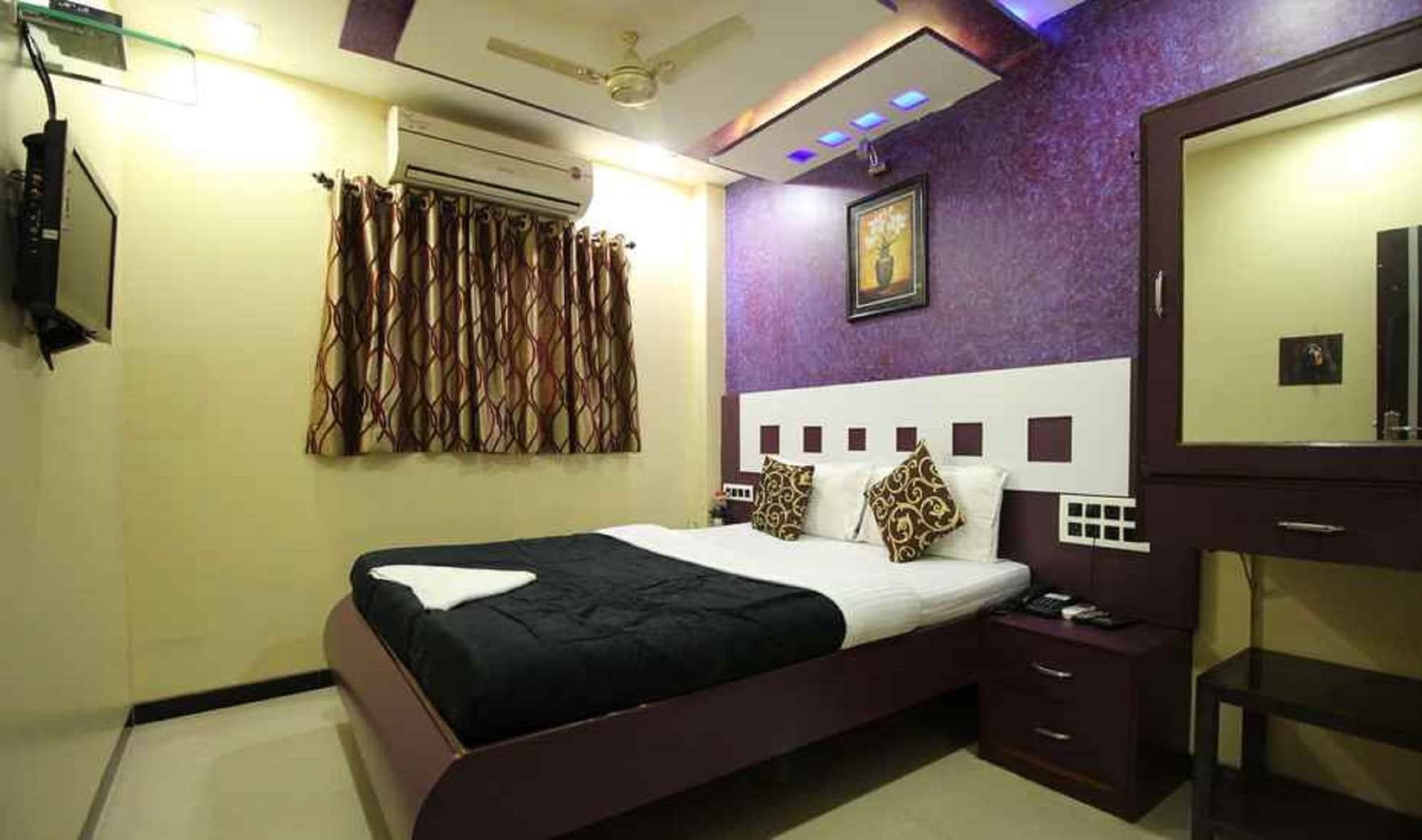 Planet Plaza Hotel 2*