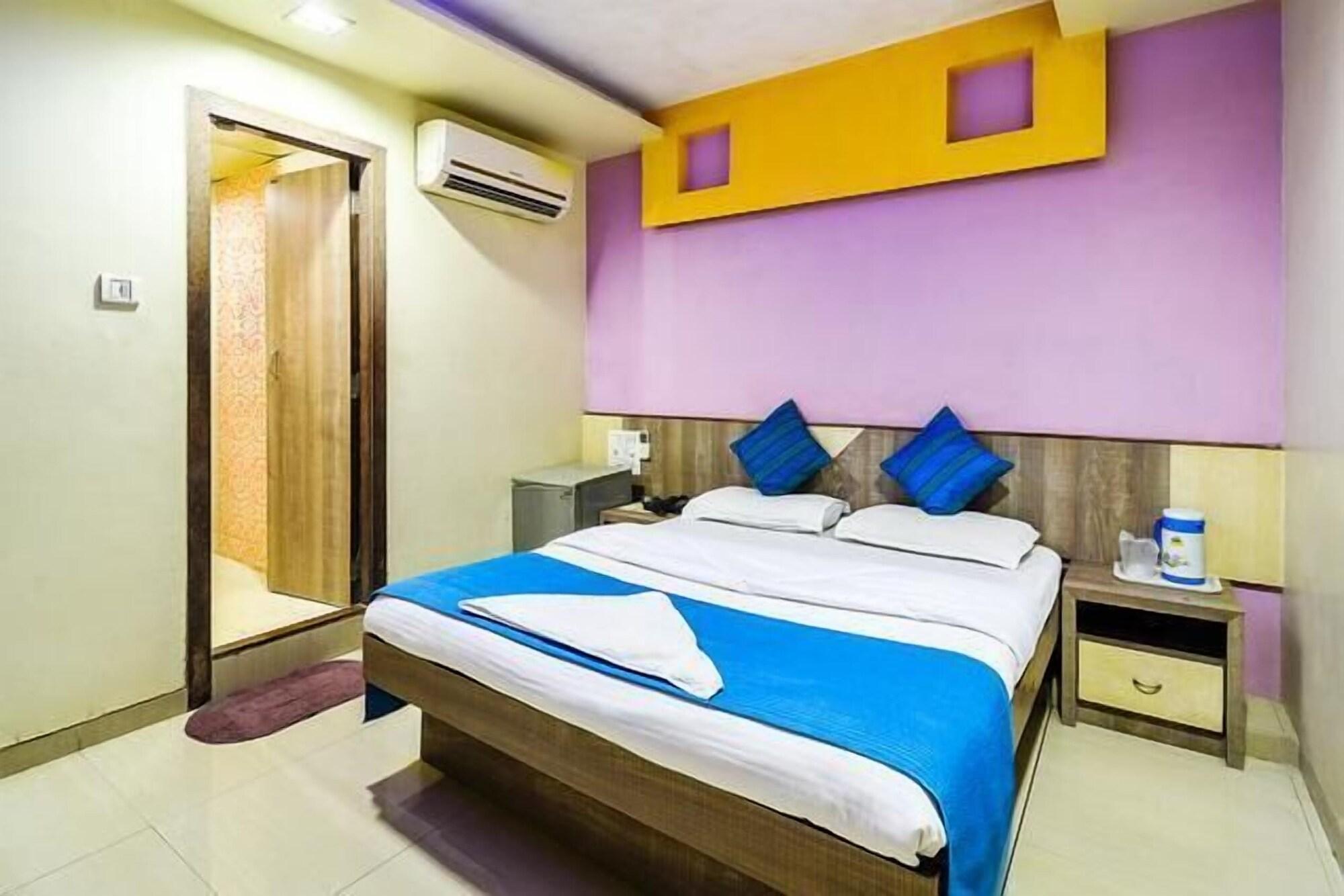 Hotel Oyo 8311 Galaxy Residency