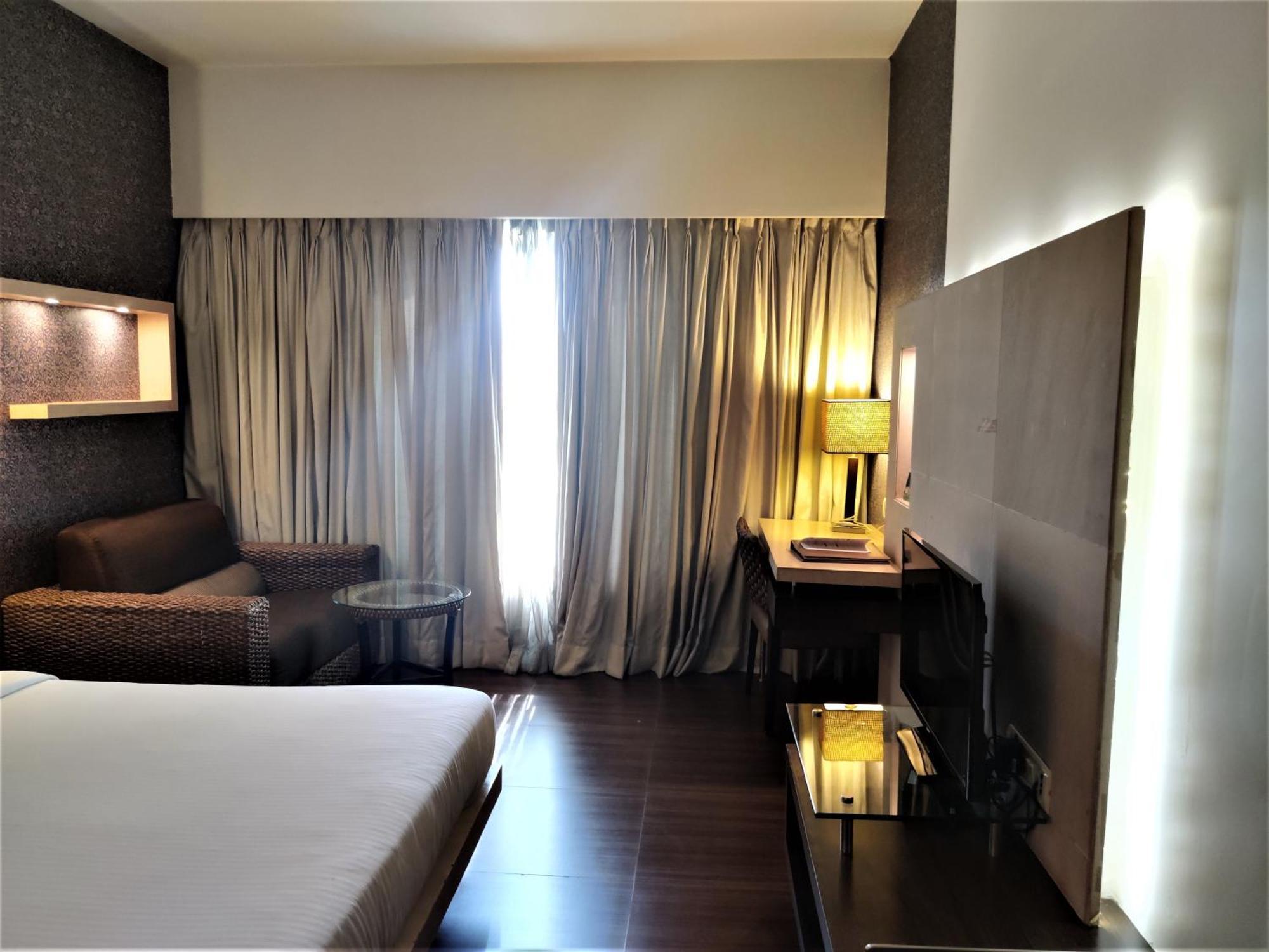 Satkar Residency Hotel Thane