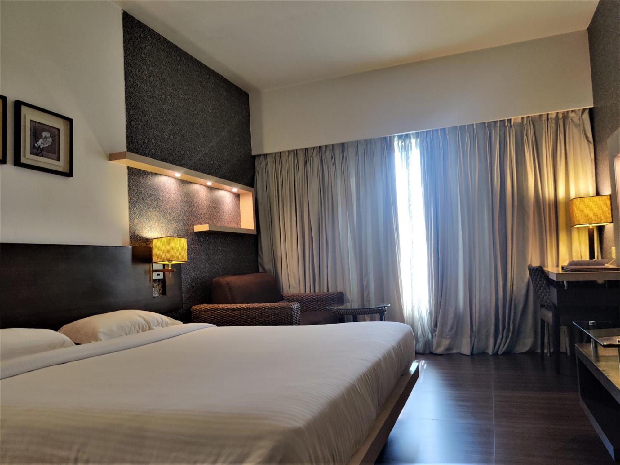 Satkar Residency 4* Thane