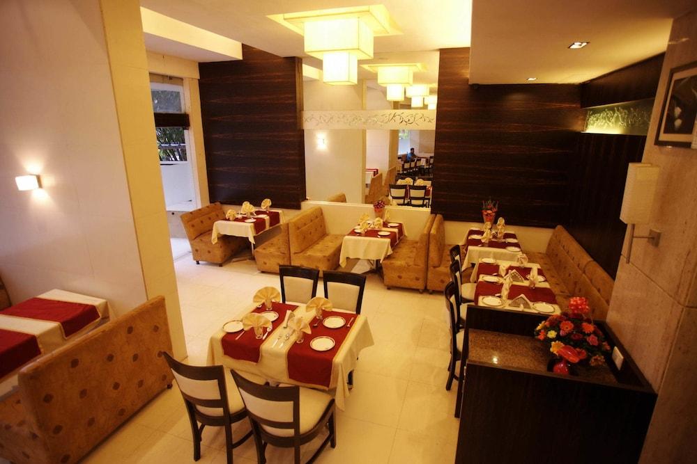 The Caliph Hotel, Near Powai 3* Mumbai