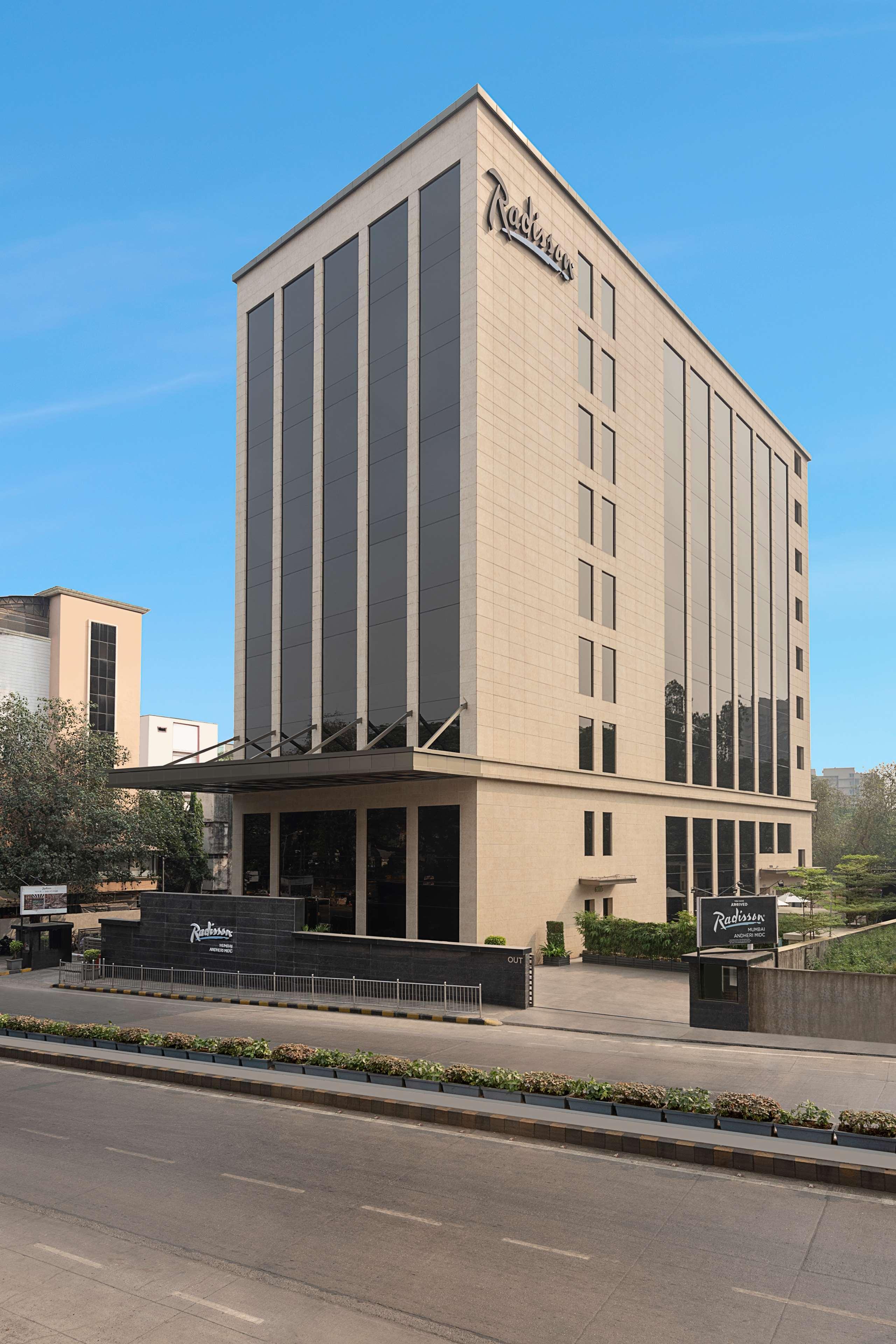 Radisson Andheri Midc 5*