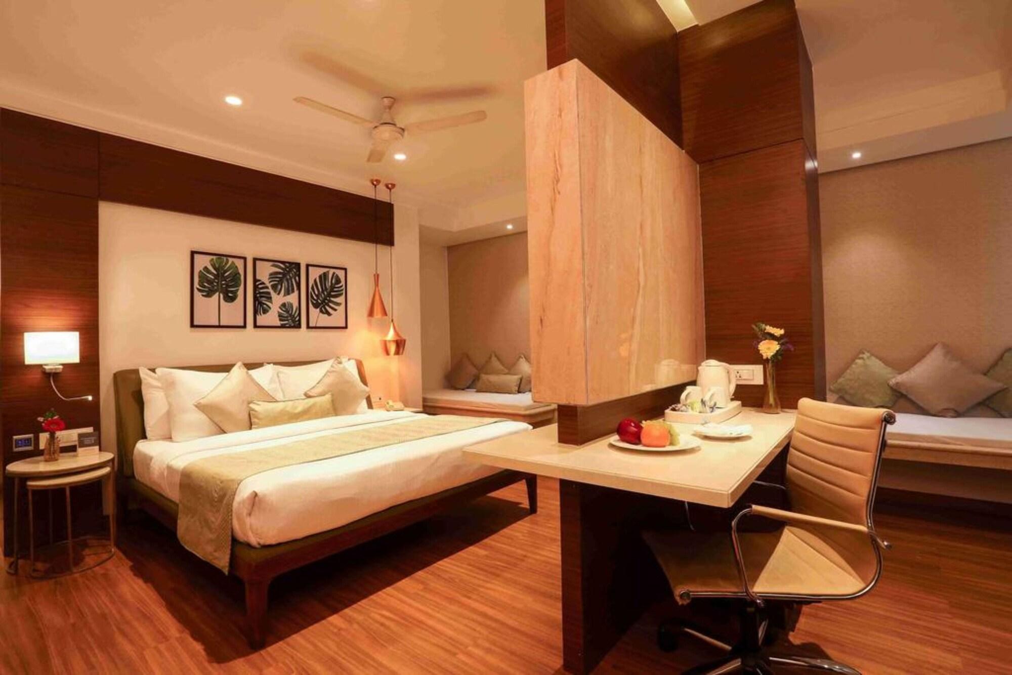 Suncity Apollo - Gateway Of India Hotel