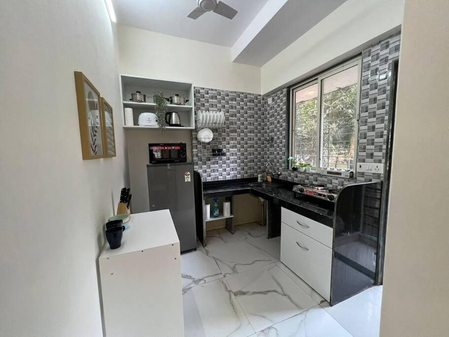 Apartment Jastcon, 19th Rd, Khar, Ambedkar Colony By Connekt Homes