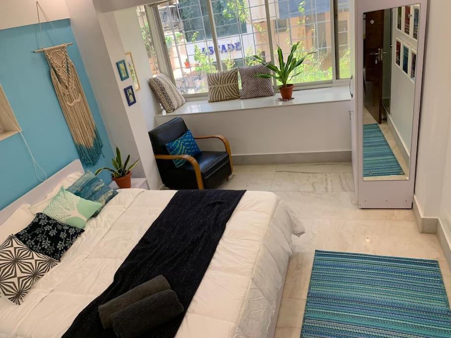 Apartment Mon Desire 1, Perry Cross Rd, Bandra West By Connekt Homes