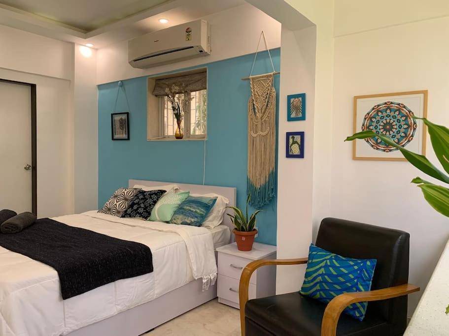 Mon Desire 1, Perry Cross Rd, Bandra West By Connekt Homes Mumbai