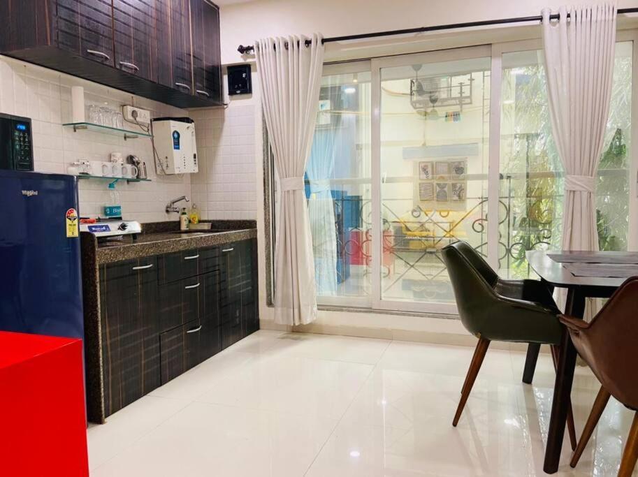 Marina 203, Nl Road, Bandra West By Connekt Homes