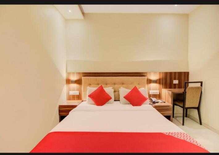 Emerald Near T2 International Airport Hotel