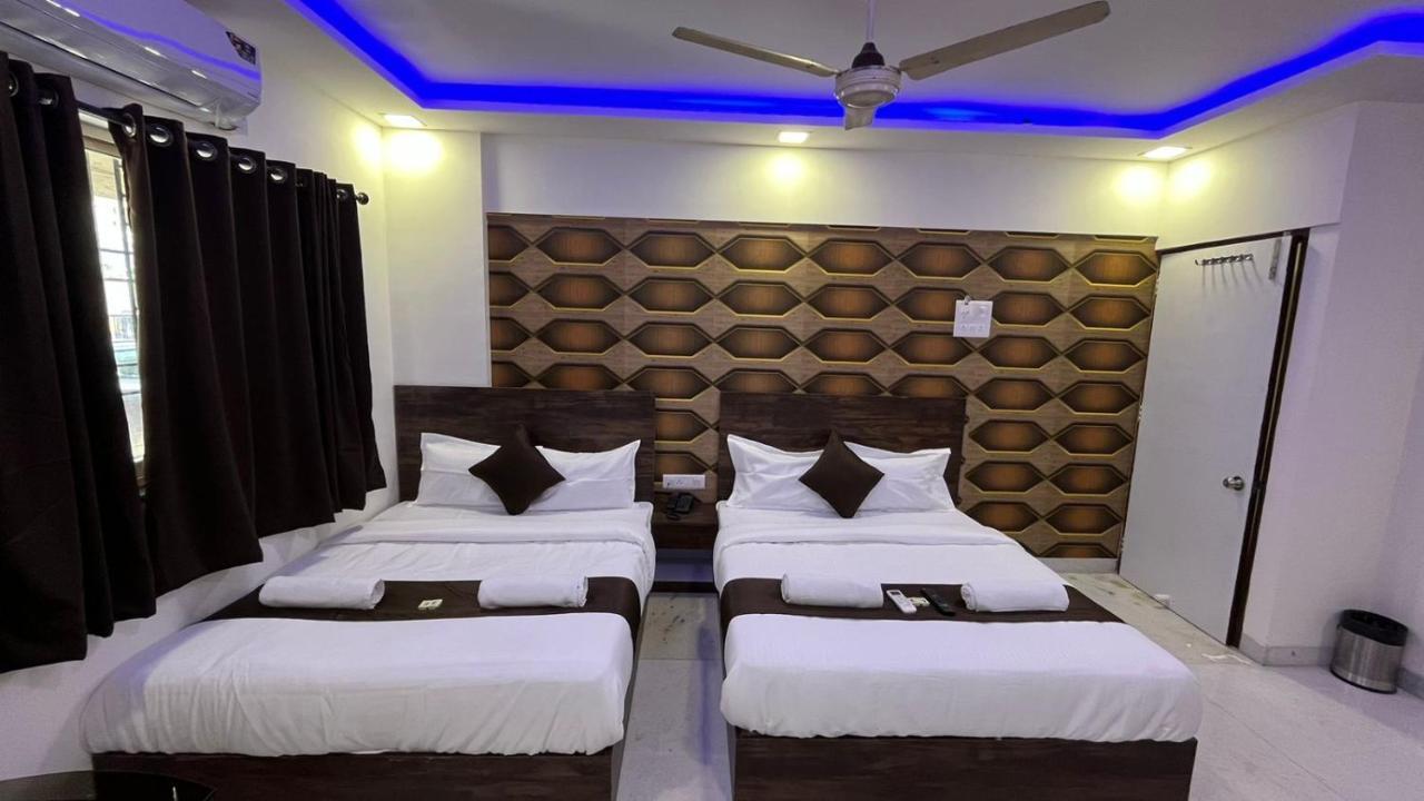 Plaza - Prabhadevi Dadar Bombaim