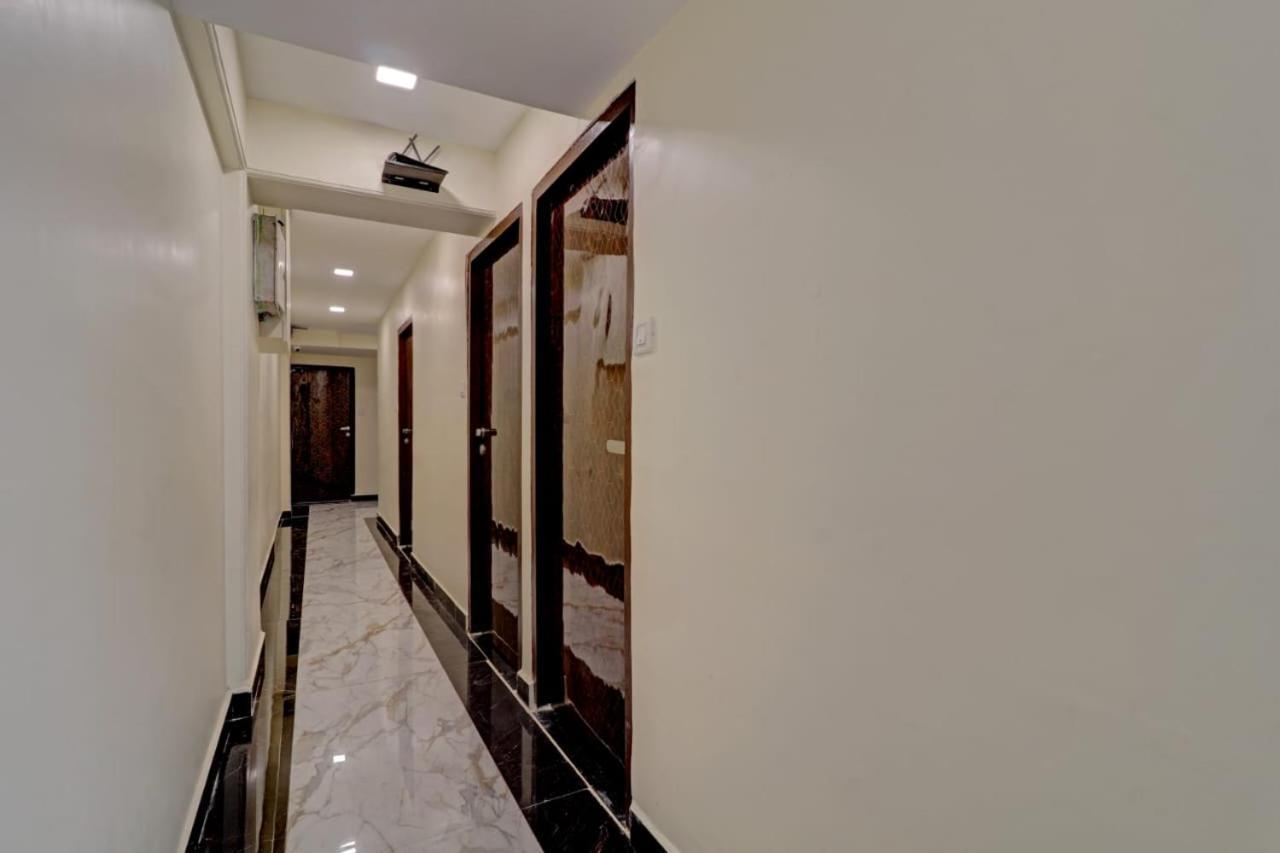 Sumit Palace 3*