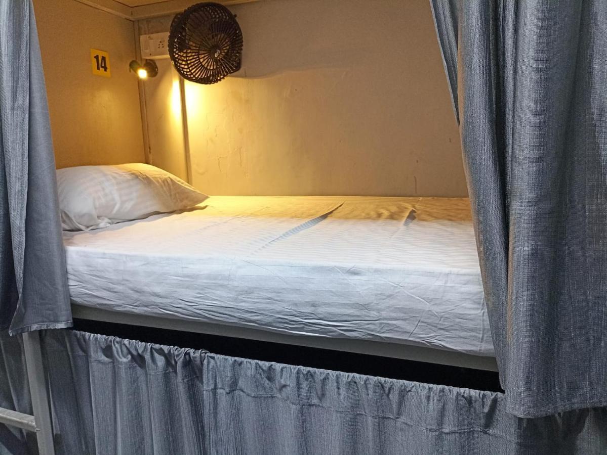 Saffron Homestay Capsule hotel