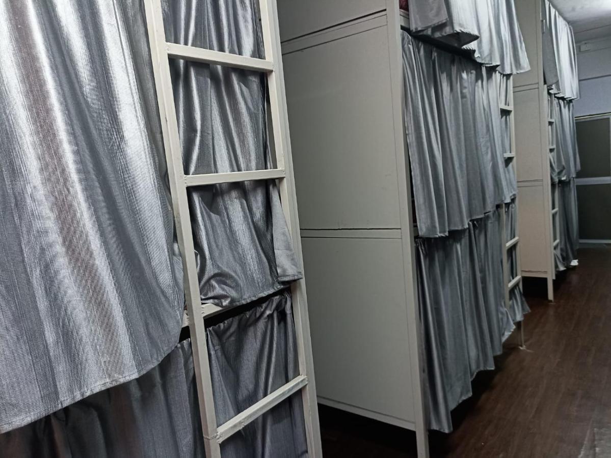 Saffron Homestay Capsule hotel *