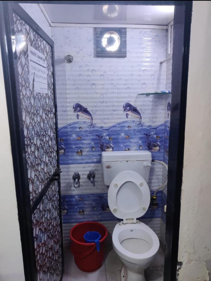 Perfect Dormitory * Mumbai