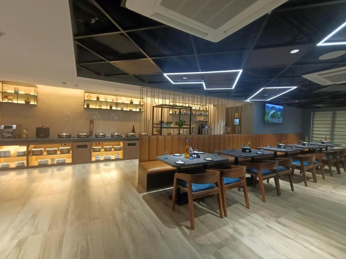 Aralia International Airport, Hotel 3*