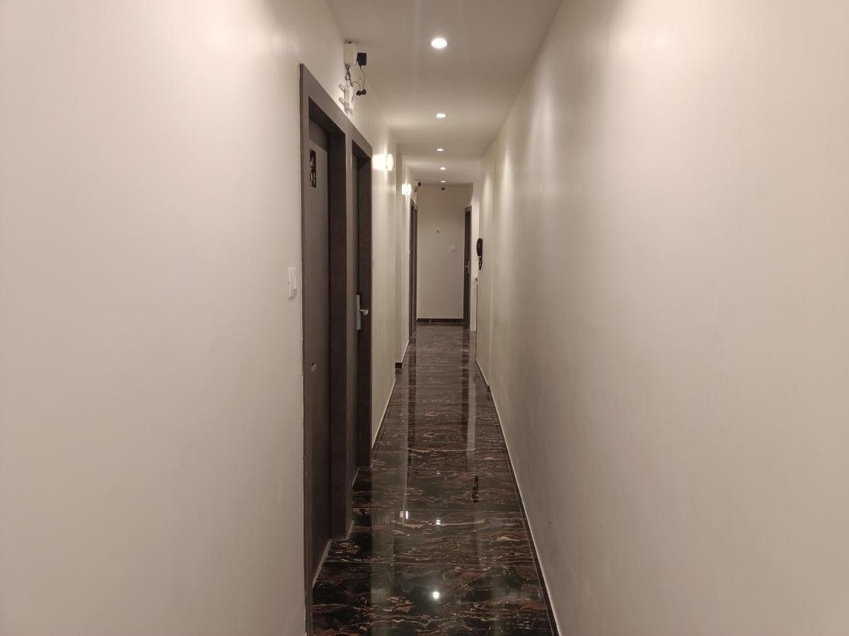 Hotel Classio Andheri - Near Dn Nagar Metro Station 3*