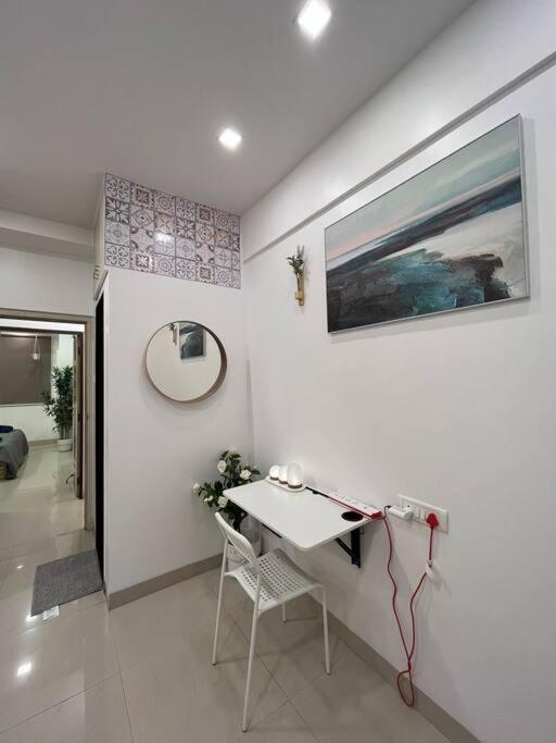Apartment The Arabian Tranquil Jvpd - 2bhk