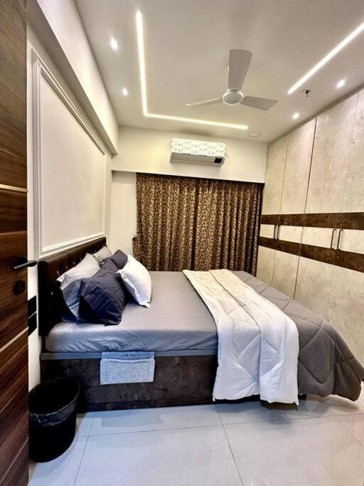 Mi Casa Su Casa: 2bhk Apartment Mumbai