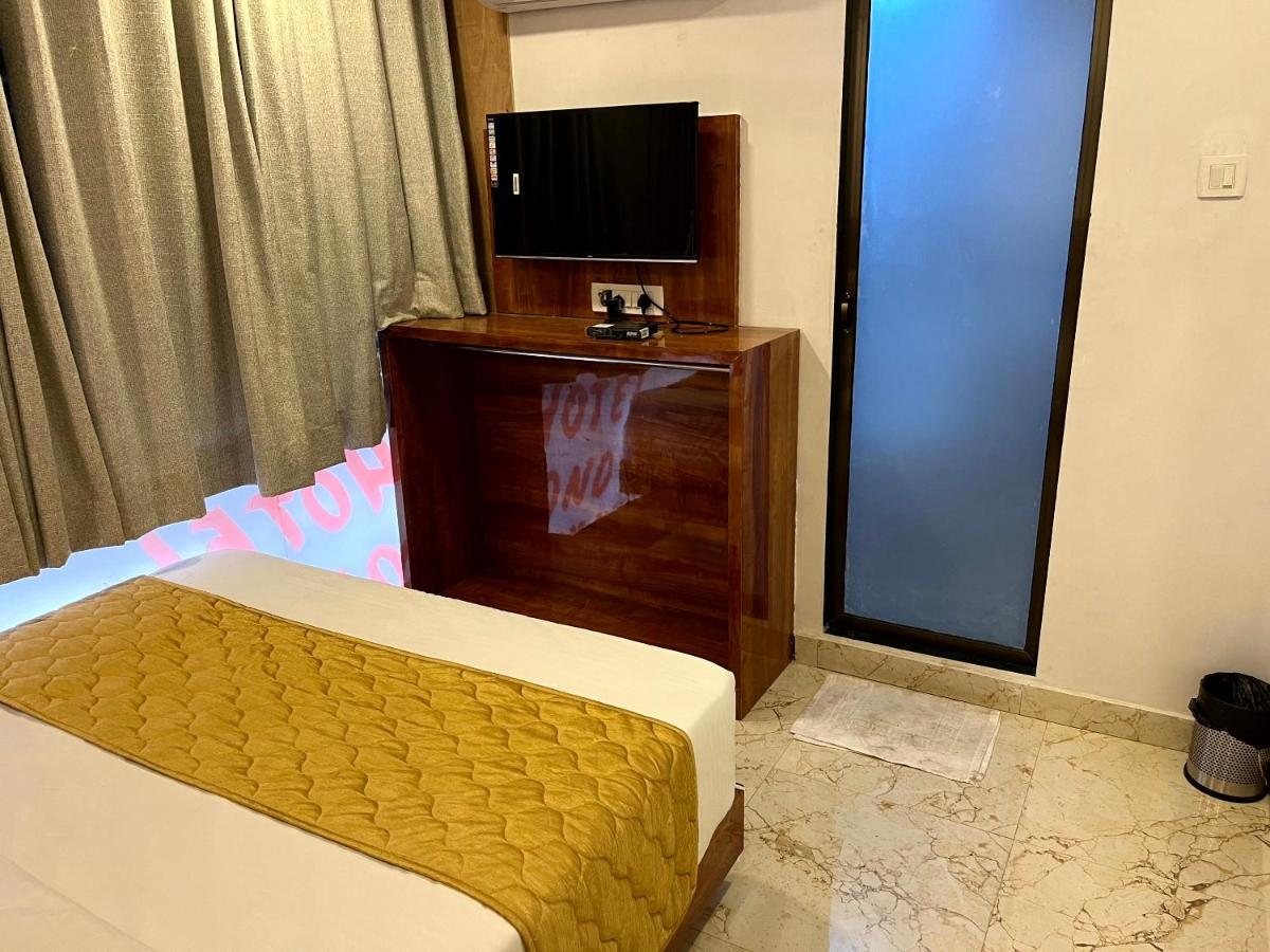 Delmond Prime- Near Nesco Hotel