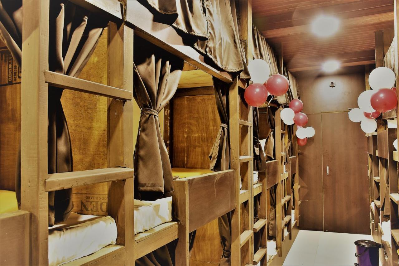 Asra For Male And Female Hotel *